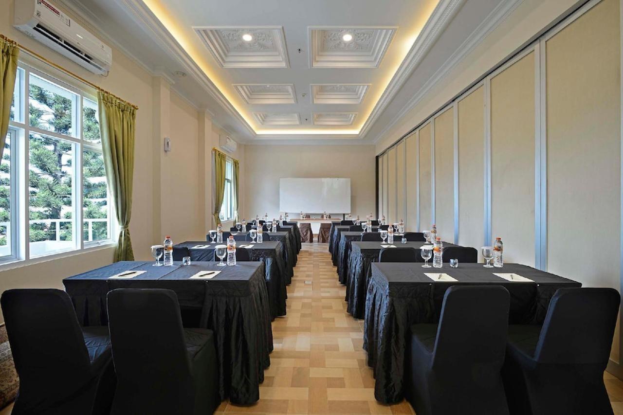 Sahira Butik Pakuan Syariah Hotel Bogor Exterior photo