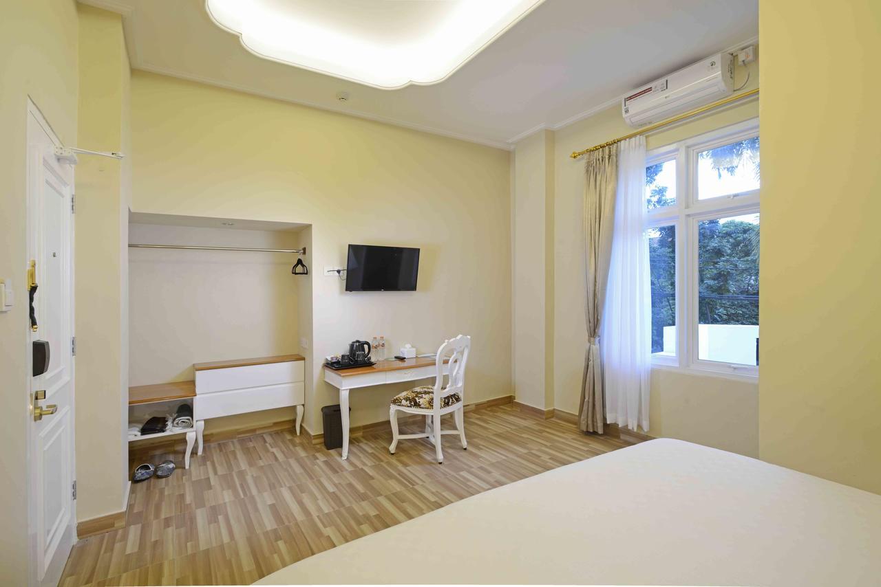 Sahira Butik Pakuan Syariah Hotel Bogor Exterior photo